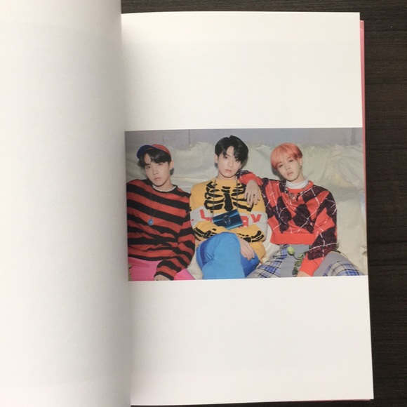 BTS Map Of The Soul Album - Picture 3 of 3